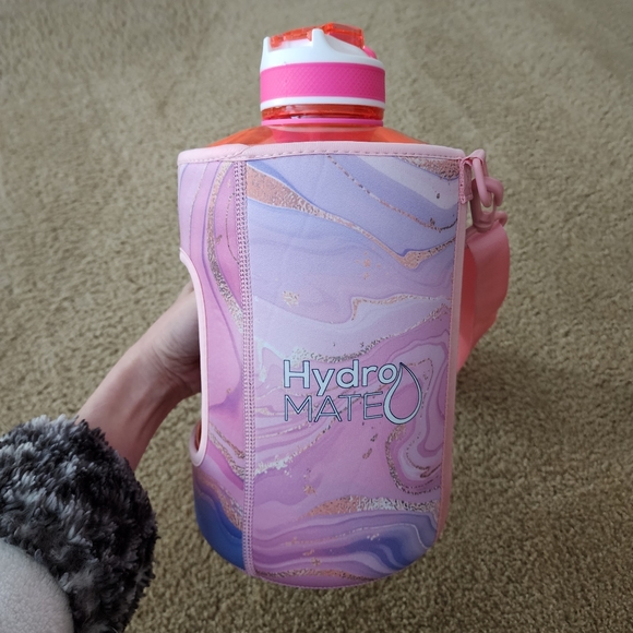 Hydro Mate 1 gallon water bottle - Picture 6 of 6